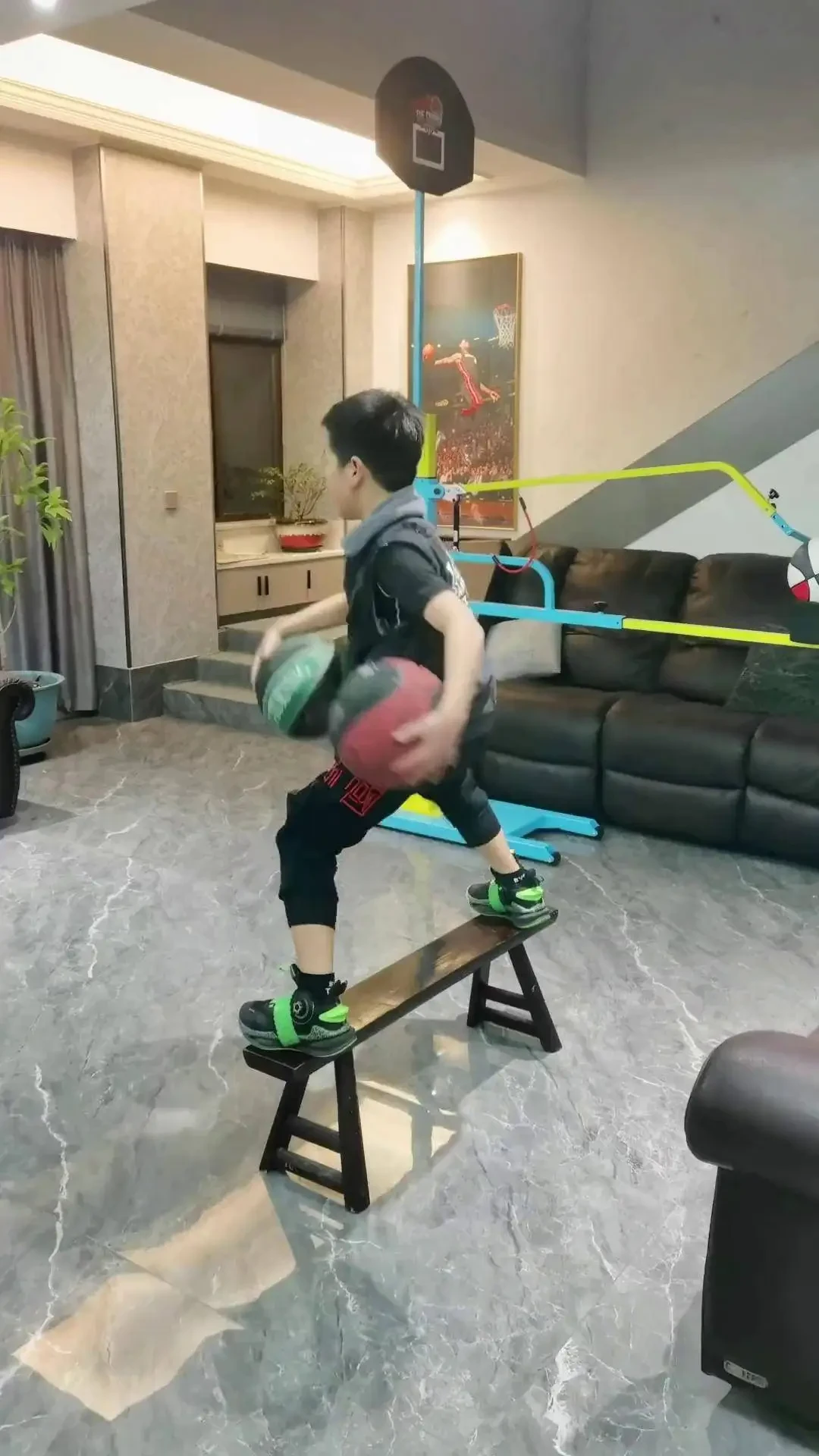 哪里能找到关于智能球衣在篮球训练中应用的信息_0